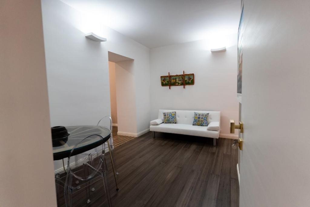 Sikelia-Sicilian Rooms Катанія Екстер'єр фото